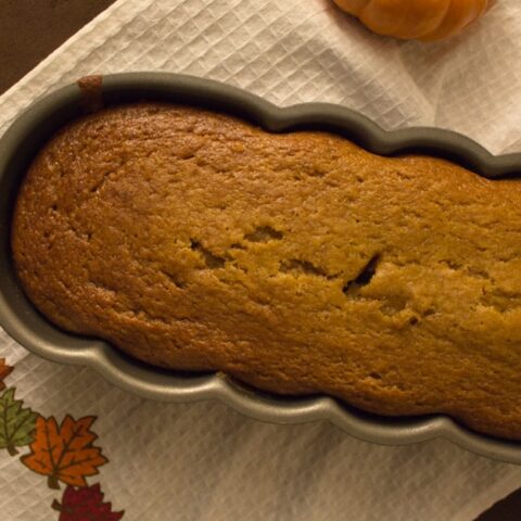 Applesauce Pumpkin Bread Soft Delicious Great For Sharing