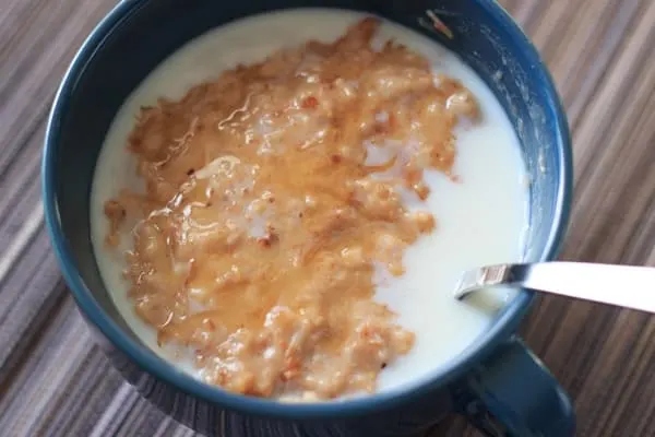 Overnight Crockpot Slow Cooker Baked Oats - Foodess