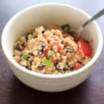Black bean quinoa salad - another great way to enjoy quinoa in a vegan, gluten-free way. This was a hit for vegetarians and non-vegetarians alike! | trialandeater.com