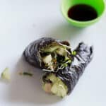 Vegan friendly "sushi" nori roll with only raw vegetables. Fun to make and to eat!