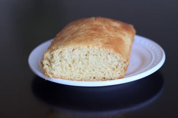 Sweet hawaiian bread - copycat version of King's Hawaiian! | trialandeater.com