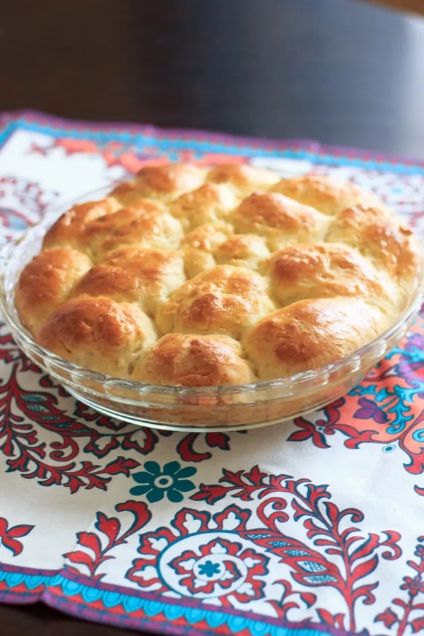 Sweet hawaiian bread - copycat version of King's Hawaiian! | trialandeater.com