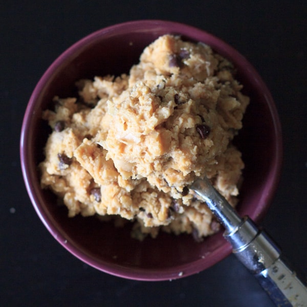 Are you brave enough to try chickpea cookie dough? This is a no-bake, vegan recipe meant to be a healthy alternative for those cookie dough cravings. 