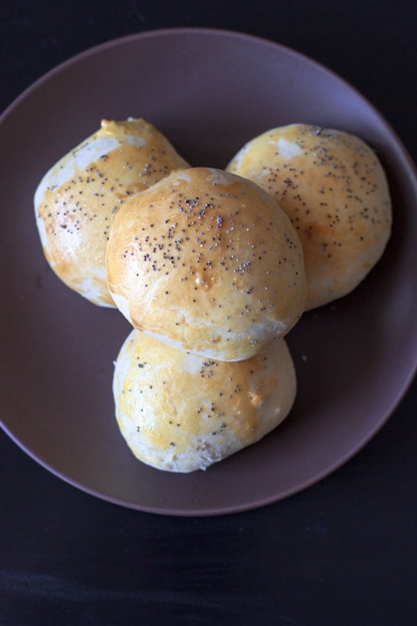 Delicious homemade burger buns mixed, raised and ready in under an hour! 