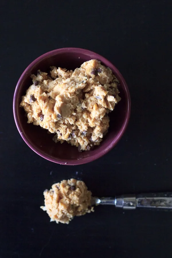 Are you brave enough to try chickpea cookie dough? This is a no-bake, vegan recipe meant to be a healthy alternative for those cookie dough cravings. 