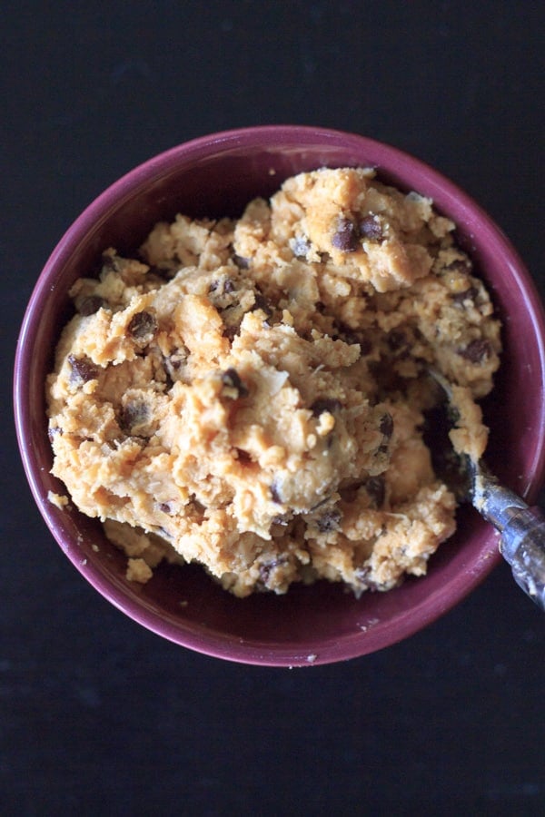 Are you brave enough to try chickpea cookie dough? This is a no-bake, vegan recipe meant to be a healthy alternative for those cookie dough cravings. 