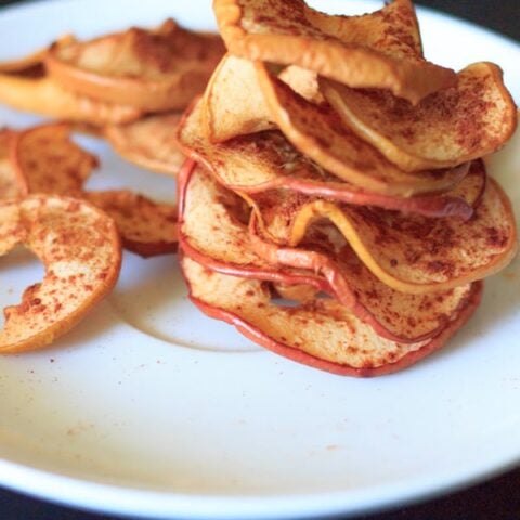 Cinnamon apple chips-image