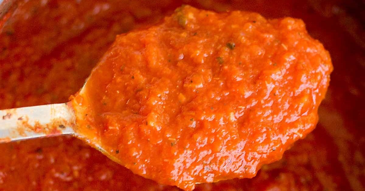 Homemade marinara sauce vegan, glutenfree, customizable