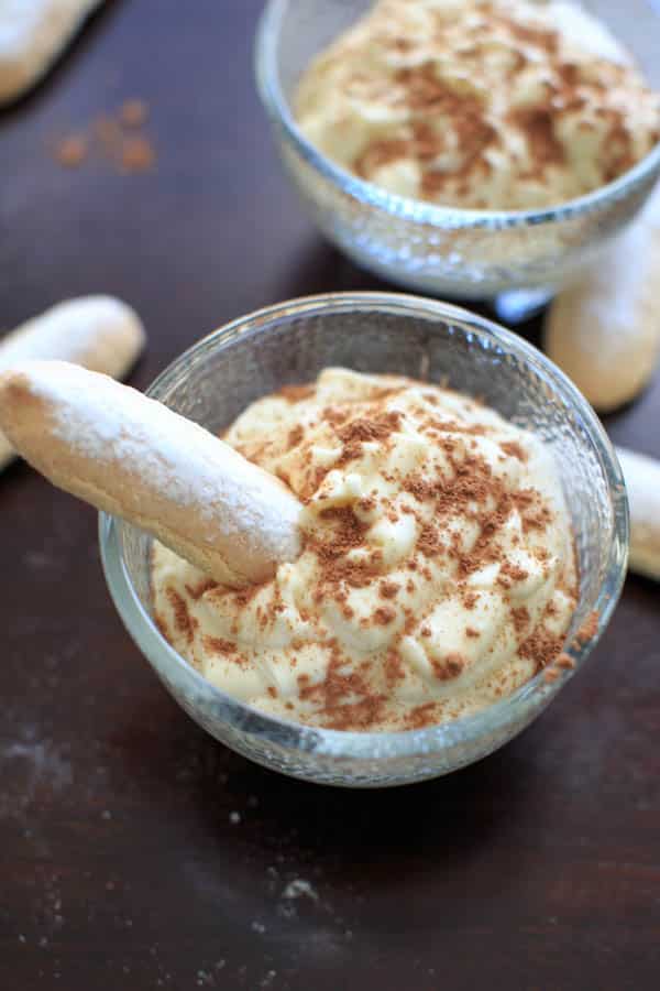 Tiramisu Dip. For those times you're feeling fancy but only have 5 minutes. Quick & easy fix for tiramisu lovers!