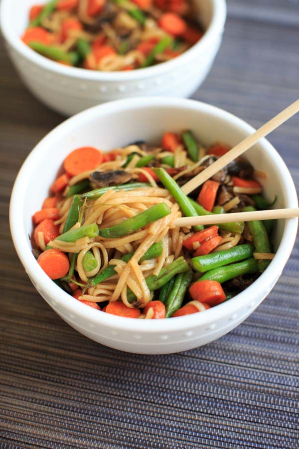 Veggie Lo Mein with mushrooms, green beans and carrots. Packed with veggies and ready faster than take-out.