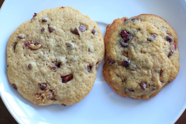 two cookies side by side that show difference in using melted butter (left) or refrigerating the dough before baking (right)