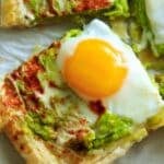 Egg Puff Pastry with Avocado - a quick and easy tart to make for breakfast or an appetizer.
