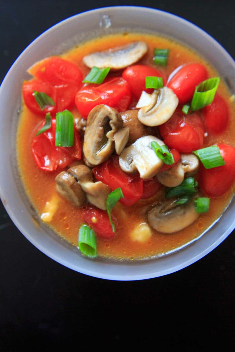 Cheesy Cauliflower Grits with Mushroom Tomato Gravy