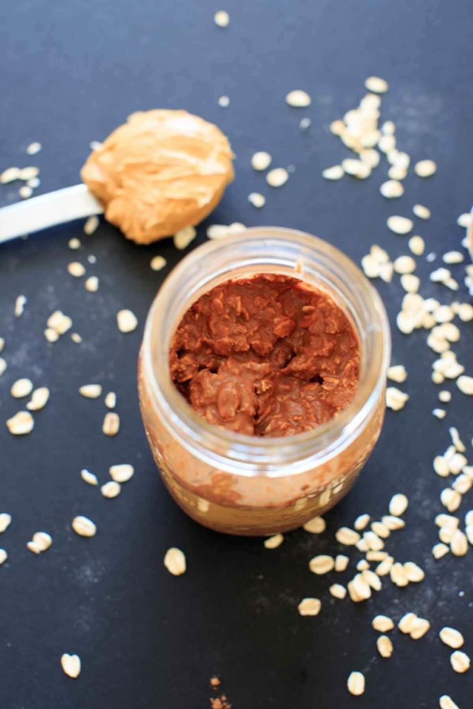 Peanut Butter Chocolate Overnight Oats - a vegan, gluten-free, healthy breakfast that will feel more like dessert than breakfast. Sweetened with maple syrup, no added sugar. Made in partnership with @Silk #ad