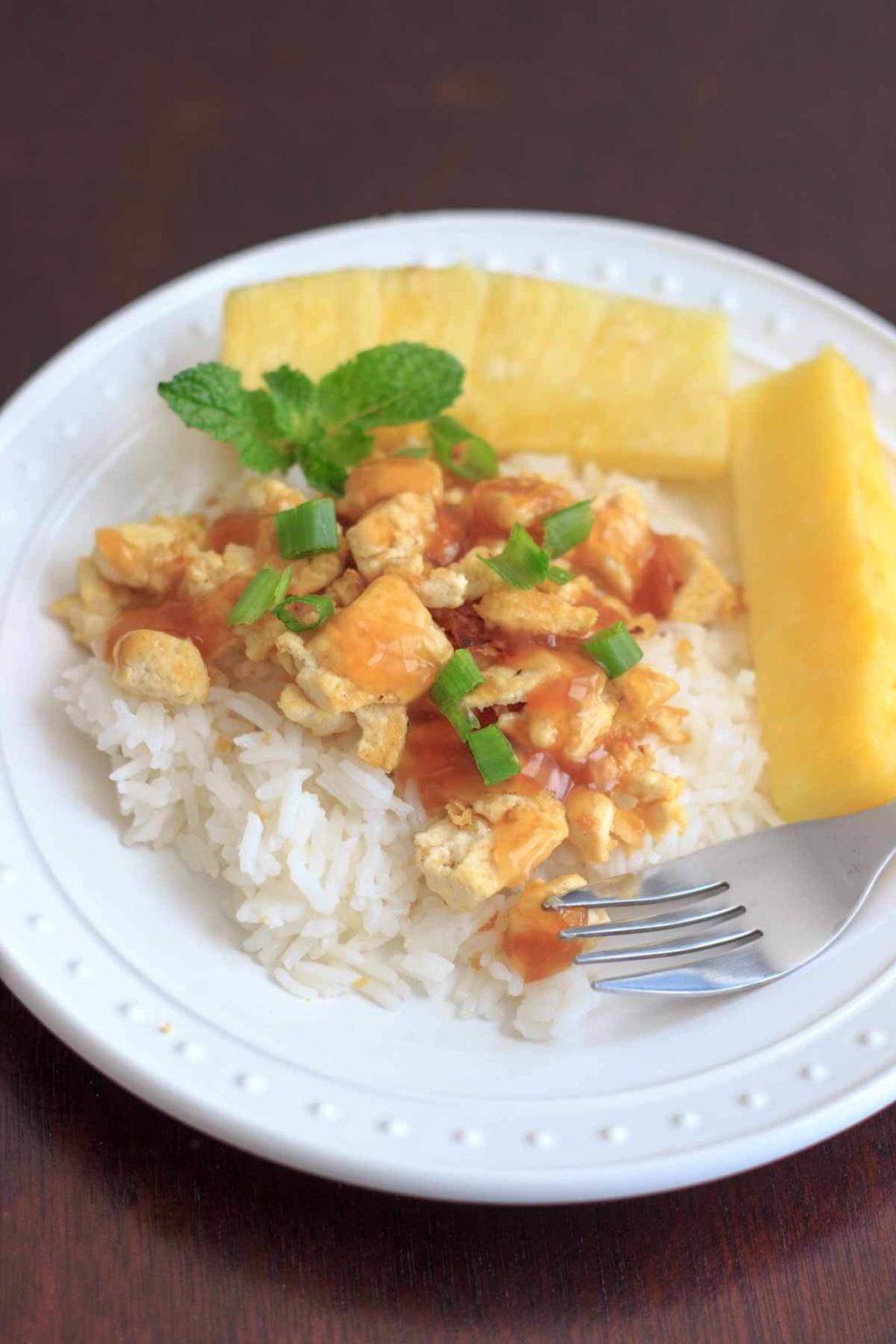 Pineapple Tofu - a vegan & gluten-free meal ready in 15 minutes with a tropical twist of pineapple and mint.