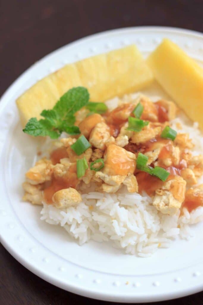 Pineapple Tofu - a vegan & gluten-free meal ready in 15 minutes with a tropical twist of pineapple and mint.