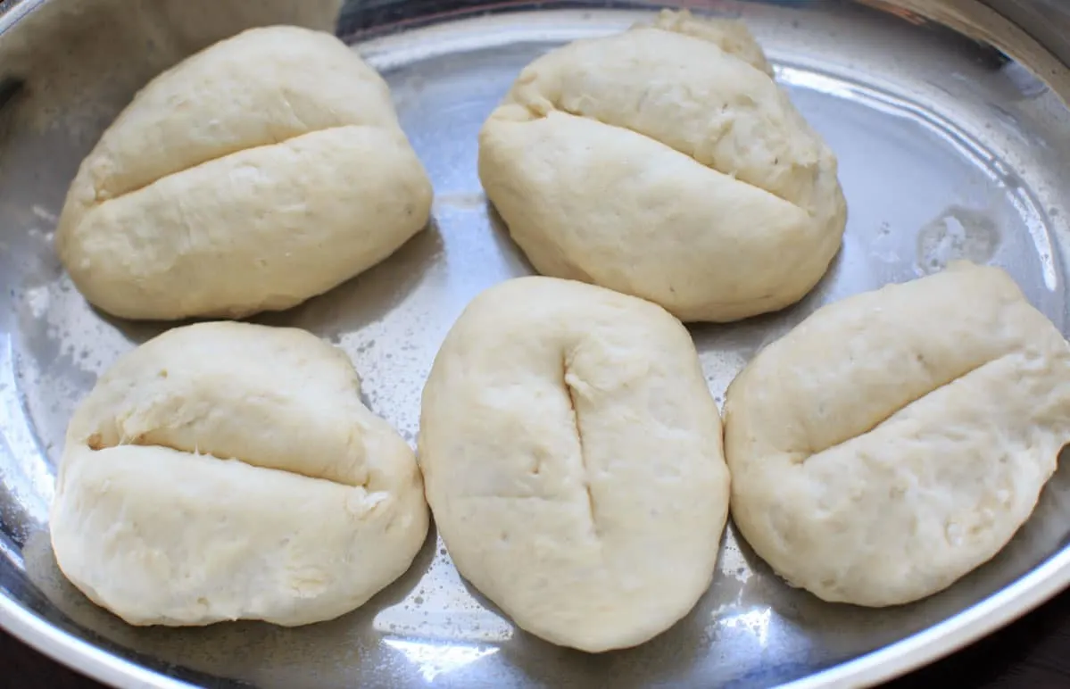 Mexican Bolillo Dinner Rolls - a mini baguette with a crunchy crust and a soft center.