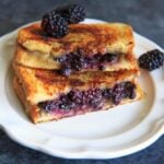 Blackberry Brie Grilled Cheese Sandwich - perfect end of summer / early Fall snack or meal! Sweet and savory combo gives a fun twist on the classic.