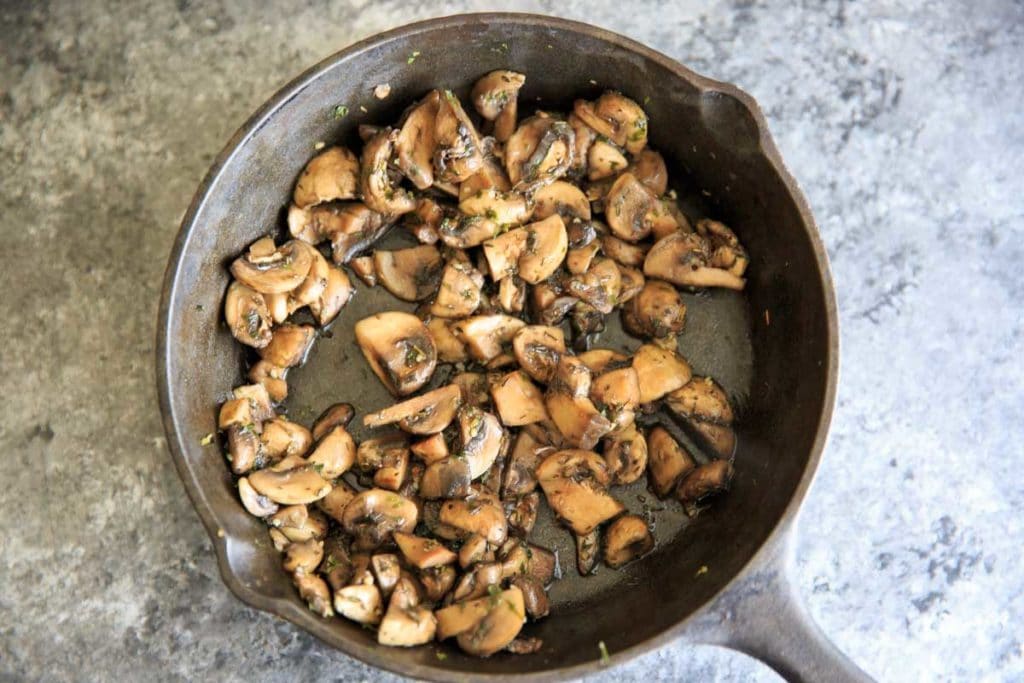 Sauteed mushrooms with thyme and parsley