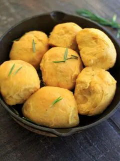 Rosemary Sweet Potato Dinner Rolls in cast iron