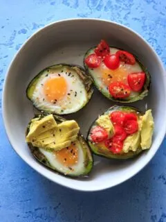 Baked Egg in Avocado's (Avocado 