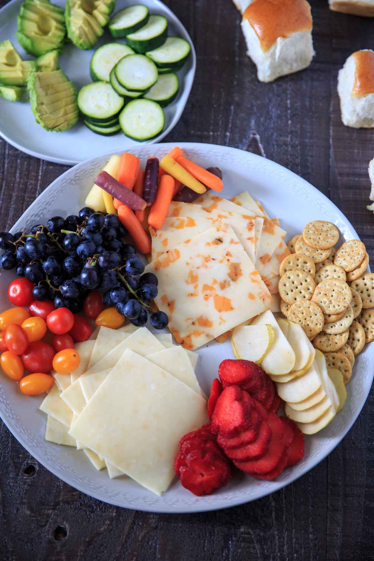 Sargento Cheese Summer Platter with fruits, vegetables and crackers