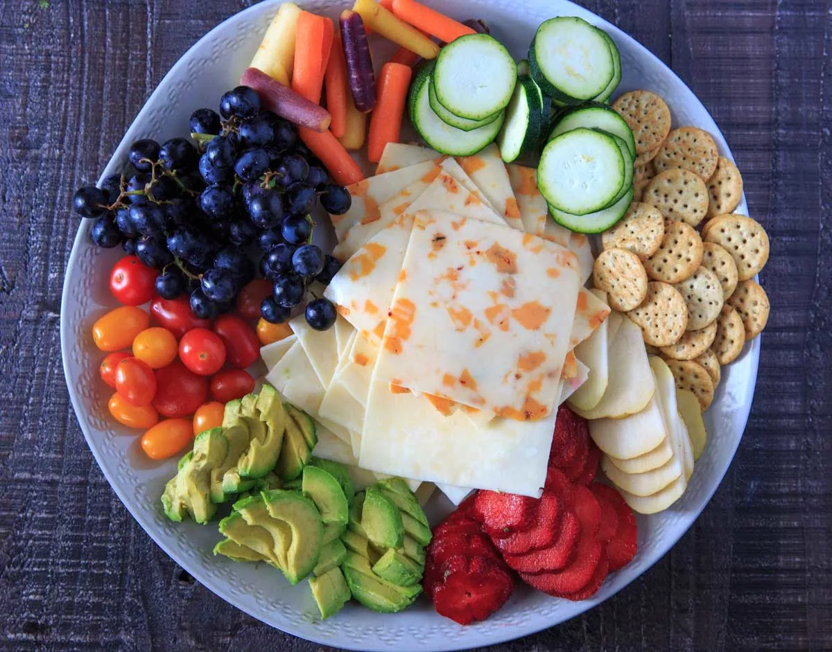 Sargento Cheese Summer Platter with fruits, vegetables and crackers