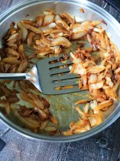 how to caramelize onions