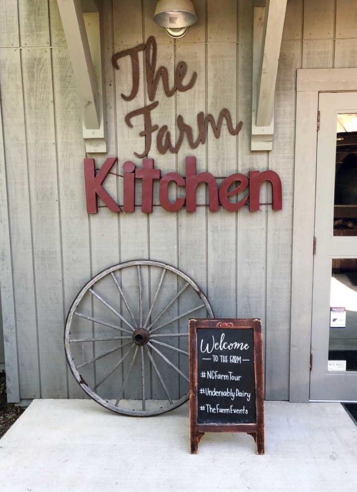 The Farm Kitchen sign