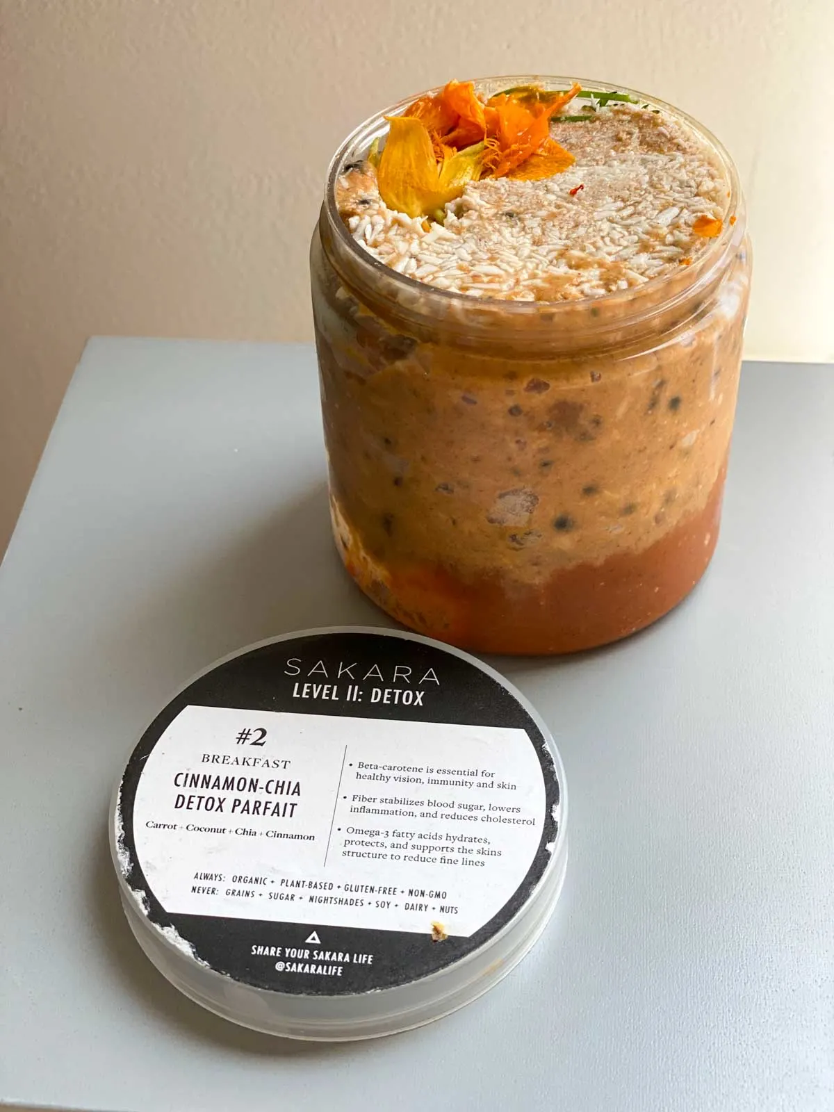 sakara detox breakfast #2 cinnamon chia detox parfait