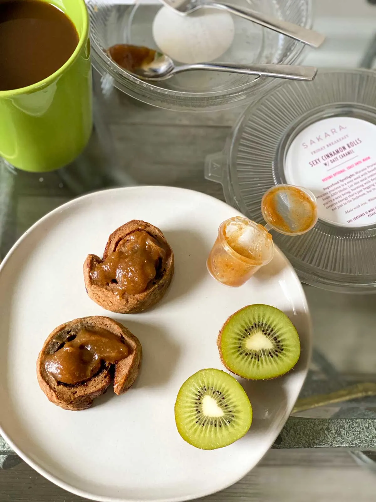 Sakara sexy cinnamon rolls with coffee on the side