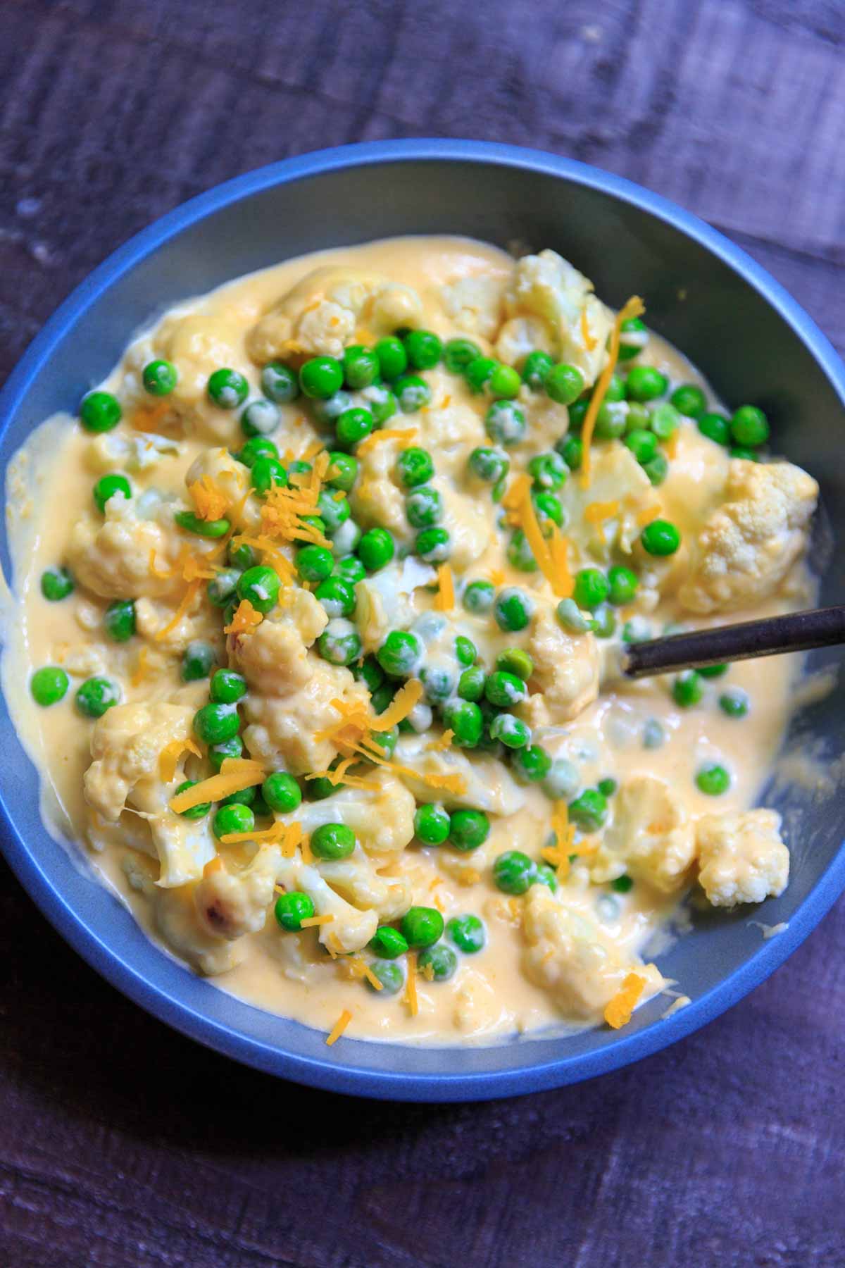 Easy Cheesy Cauliflower and Peas Trial and Eater