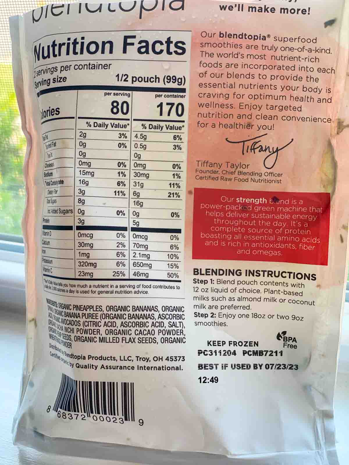 back of blendtopia strength smoothie nutritional facts