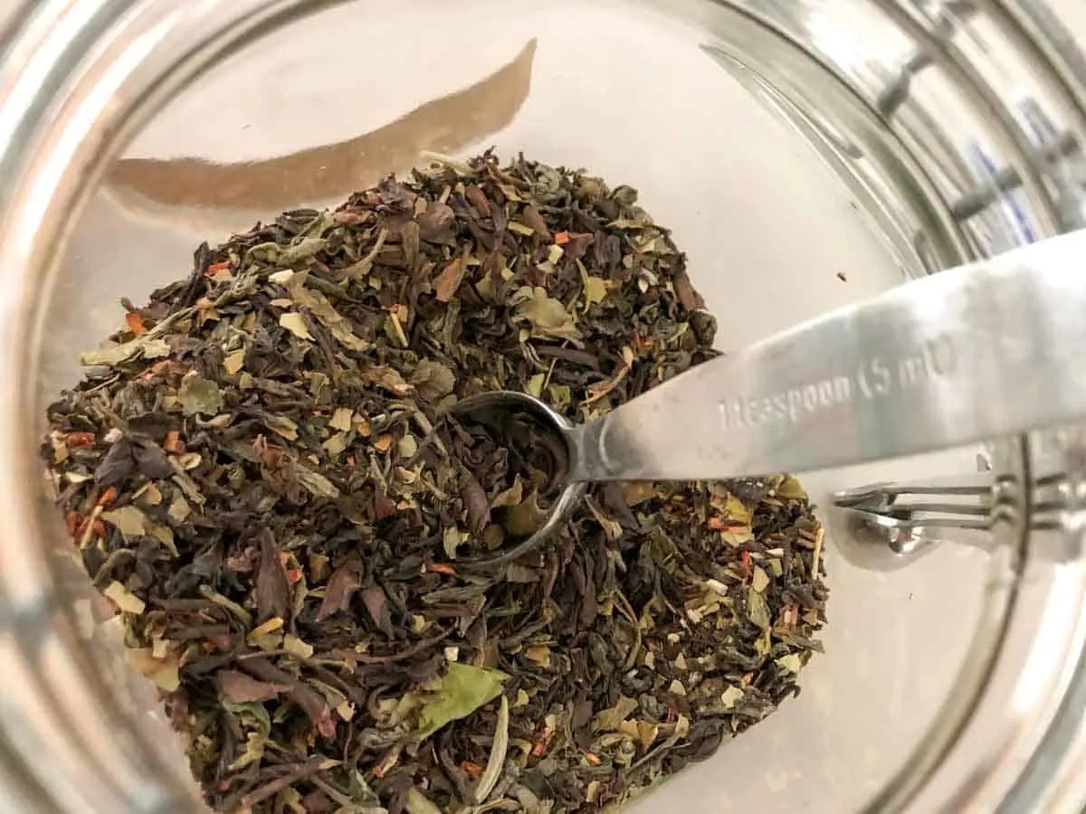 close up of the special tea blend from kombucha kmp